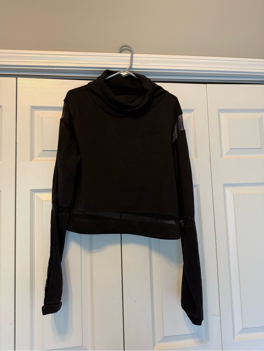 Zyia active Black Women's cowl neck  Cropped Sweater size xl